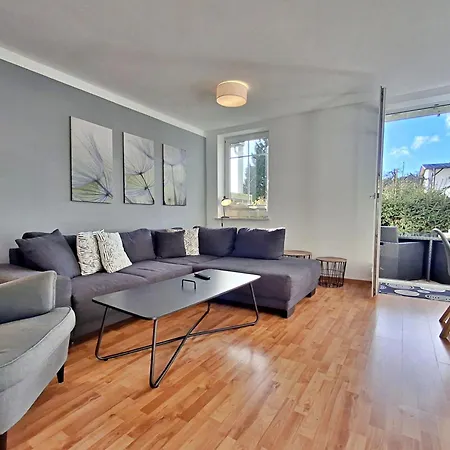 Waldstrasse 05 公寓 *